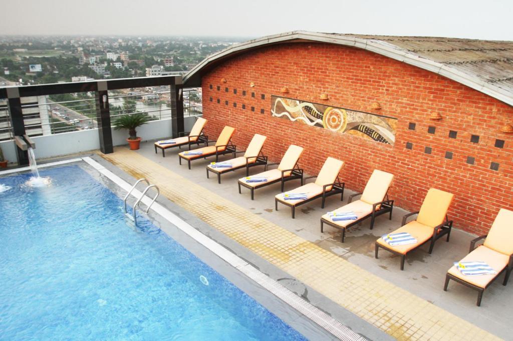 Dhaka Regency Hotel & Resort Екстер'єр фото