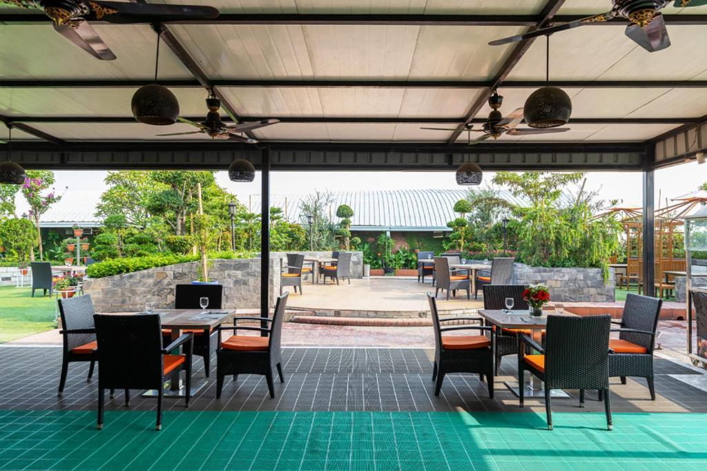 Dhaka Regency Hotel & Resort Екстер'єр фото