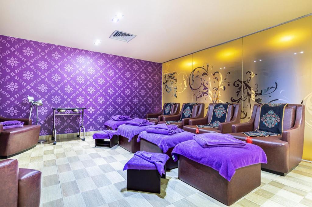Dhaka Regency Hotel & Resort Екстер'єр фото