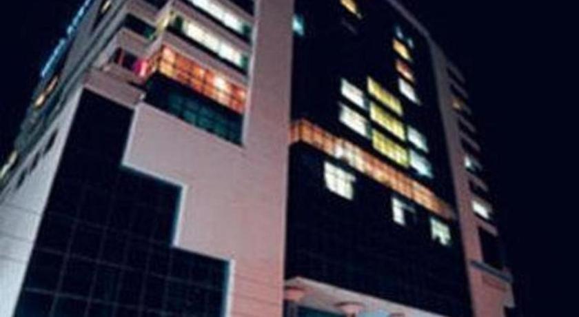 Dhaka Regency Hotel & Resort Екстер'єр фото