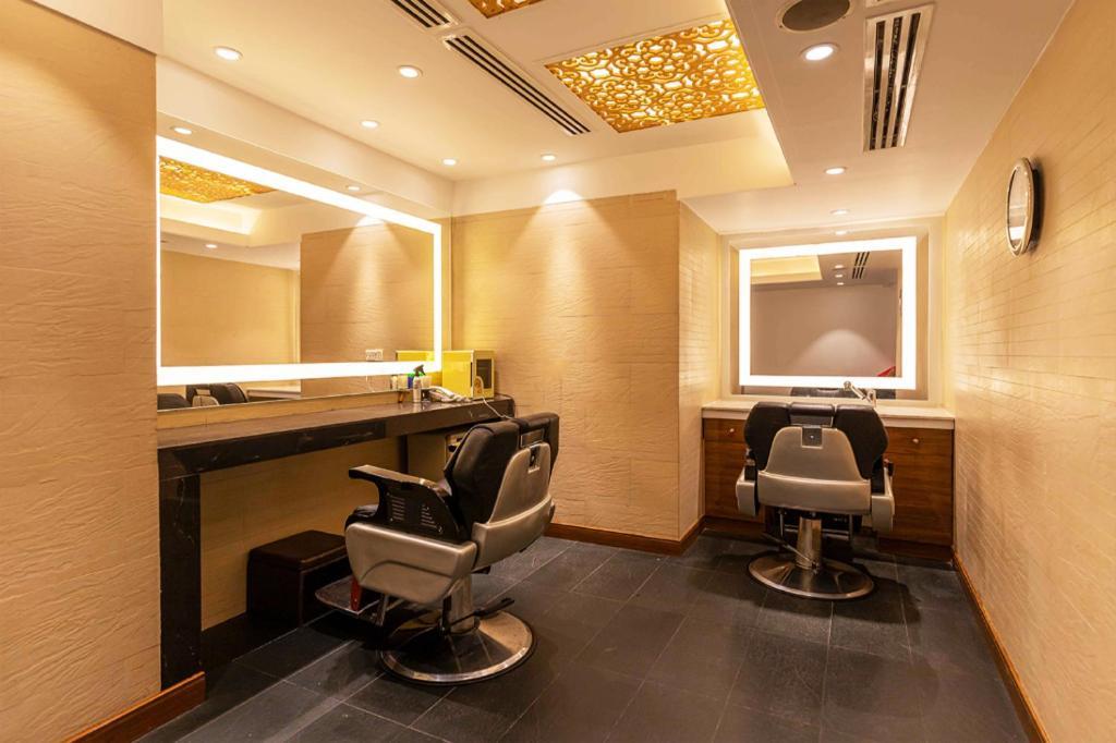 Dhaka Regency Hotel & Resort Екстер'єр фото